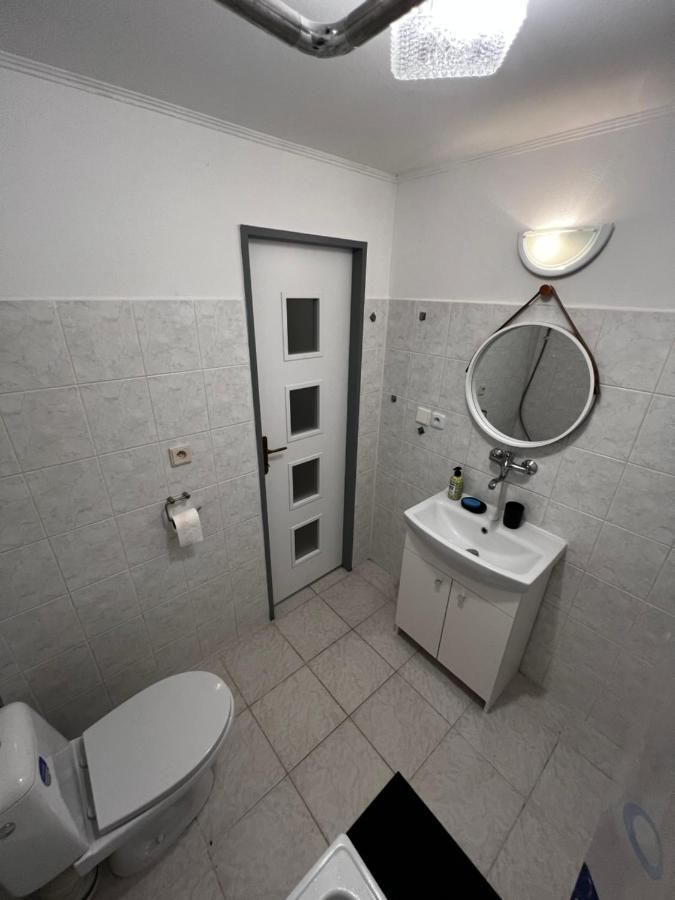 Mlynsky Ostrov Apartment 2 Zdice Esterno foto